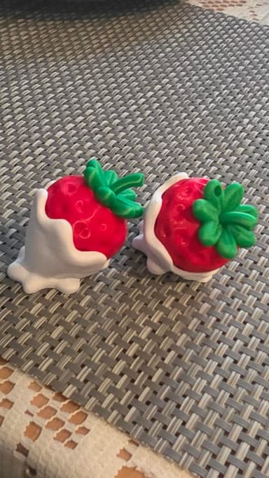 Clicker - Chocolate Strawberry 2