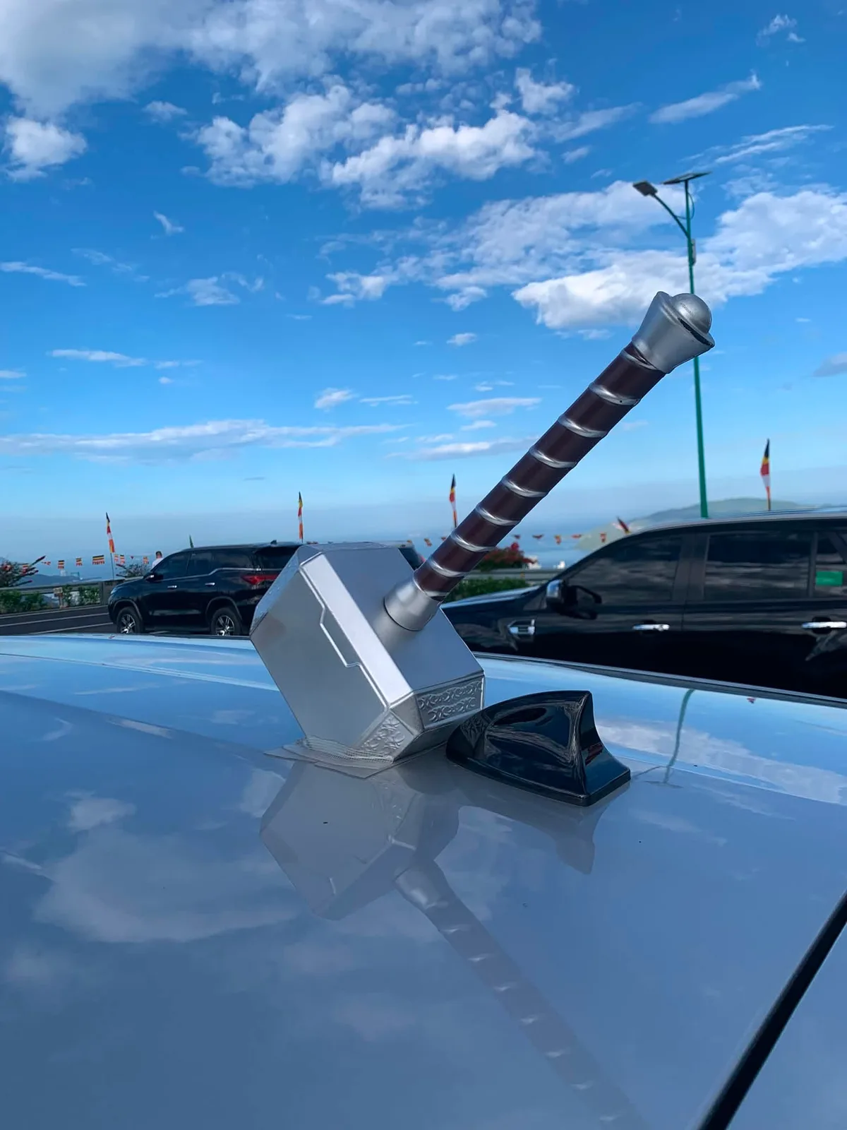 Mô hình búa Mjolnir – Marvel